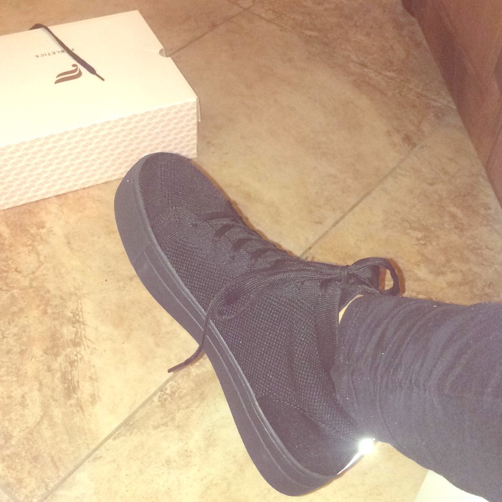 :NWT:FABLETICS knit high top sneakers